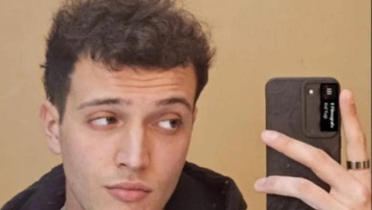 Boscoreale, esequie dello store manager McDonald’s morto in scooter. “Quel masso non doveva esserci”