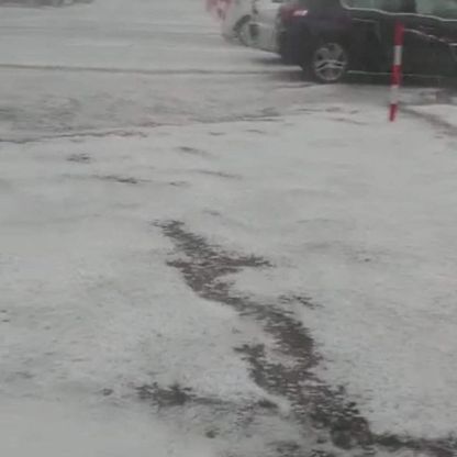 Potenza,  violenta grandinata: strade bloccate e disagi 