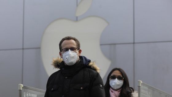 Apple, il coronavirus frena l'iPhone. L'analista: "10% consegne nel primo trimestre"