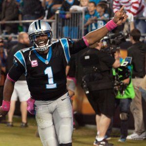 Nfl, che boom il match gratis su Yahoo. Patriots avanti tutta. Gli errori di SuperCam non fermano Carolina