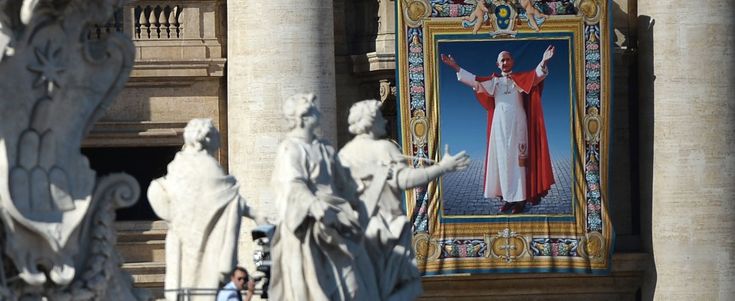 Paolo VI &egrave; beato, il Papa: "Scrut&ograve; con coraggio cristiano i segni dei tempi"