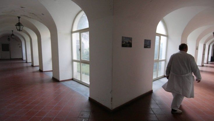 Livorno: "Paziente legato al letto muore dopo 7 giorni in psichiatria"