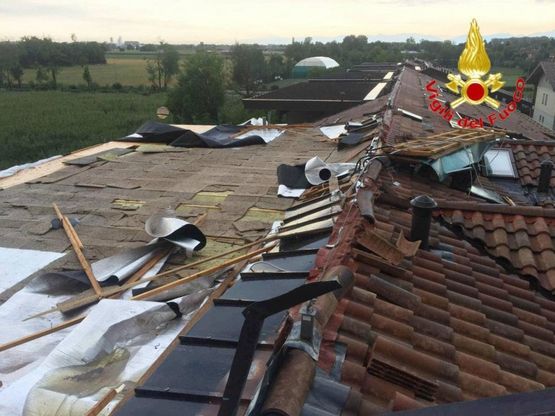 Maltempo, tromba d'aria in Brianza e danni nel milanese