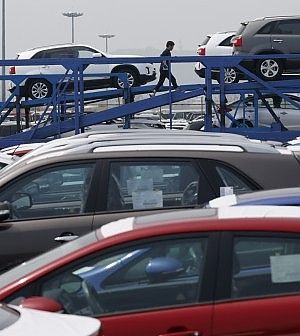 Auto, a febbraio vola il mercato europeo: +8 per cento