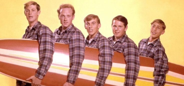 'Good Vibrations', il gioiello pop dei Beach Boys compie 50 anni. E festeggia a colori