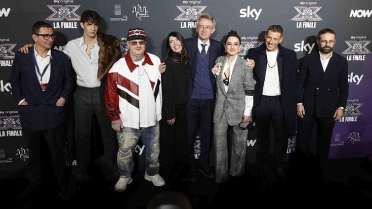 X Factor, la finalissima stasera al Plebiscito davanti a 16mila persone. Ospiti Pausini e Derulo