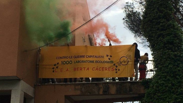 Parco Caffarella, gli attivisti green occupano di nuovo il casale della Regione