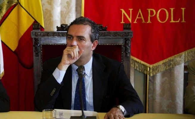 Fondi per Roma, l'ira di de Magistris:<br />"Noi lasciati soli, sono indignato"