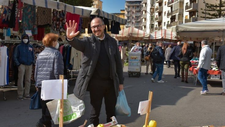Davide Faraone, tour da candidato sindaco: "Periferie, metrò e privati. Dopo Orlando si cambia"
