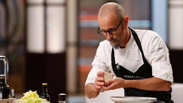 Three-Michelin-star chef Enrico Crippa warns of fake Alba truffles: “Here’s what to look out for”