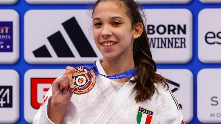 Judo, partono bene i mondiali Under 18: subito due podi per l’Italia