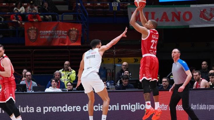 Basket, serie A: vincono le prime 4, in coda successi d'oro per Varese e Treviso
