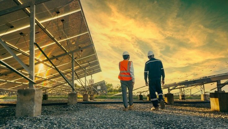AHK Italien: “Ripensare l’energia con norme chiare, incentivi alle imprese e aiuti alle rinnovabili”