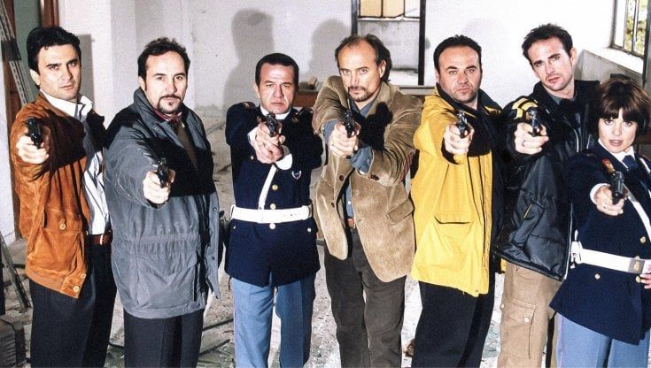 "La squadra", tornano su RaiPlay gli agenti imperfetti del commissariato Sant'Andrea