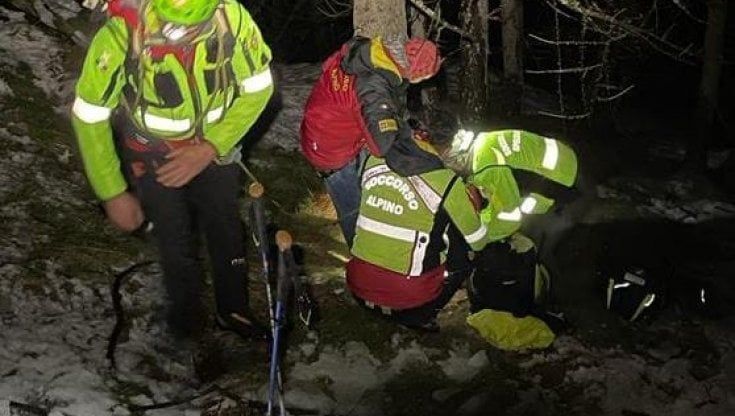 Ceresole Reale, tenta di rientrare dal rifugio Jervis ma si perde nel bosco: turista in salvo 