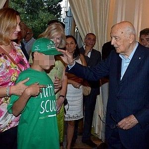 Scuola lascia a casa ragazzino autistico. La rivolta dei genitori: portato alla festa al Quirinale