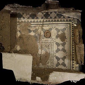 Archeologia, salvato il mosaico romano del palazzo di piazza Albania