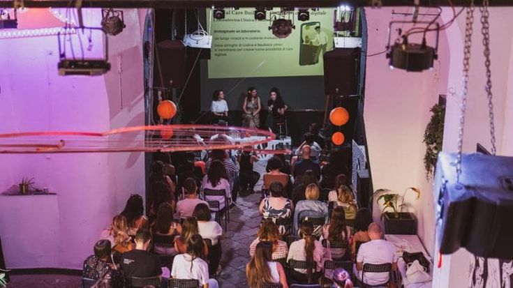 Proiezioni e talk al Lanificio 25