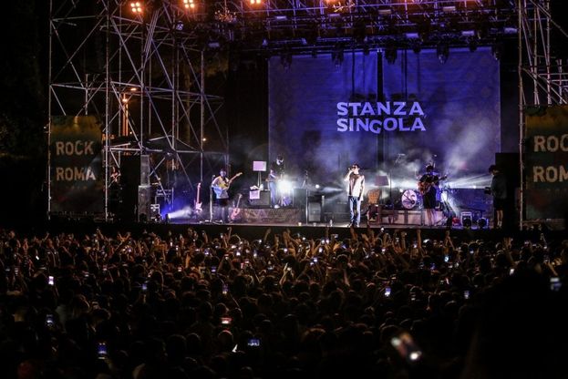 Franco126 a Rock in Roma. E la stanza è sempre una singola