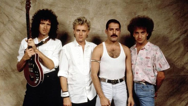 I Queen a Budapest, quando Mercury fece la rivoluzione: il film di un concerto entrato nella storia