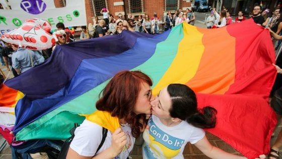 Il Pride "diffuso" nelle piazze della città