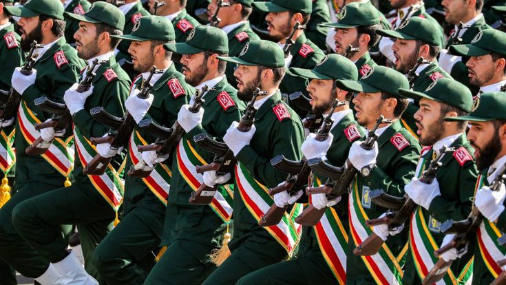Aspettando la guerra a Teheran tra sfide e proclami dei Pasdaran