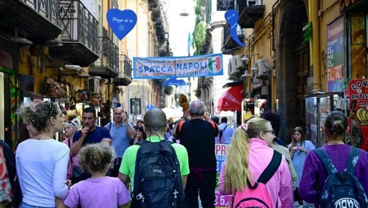 Napoli, atteso un milione di turisti da Pasqua al primo maggio: scatta un piano accoglienza