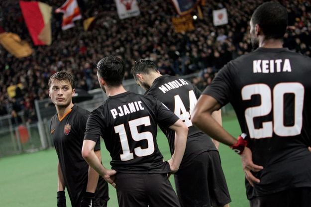Coppa Italia, Roma eliminata e contestata sotto la Curva Sud