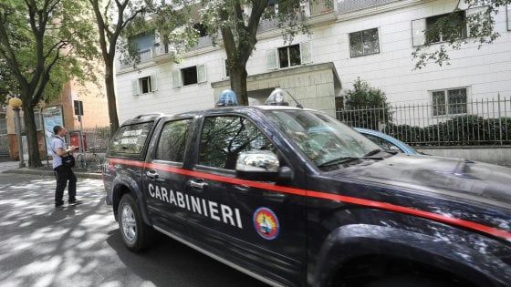  Pedopornografia, arrestato influencer 55enne salernitano