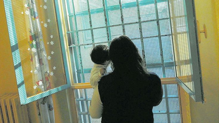 Emergenza coronavirus,  il giudice minorile:  "Abbandoni e violenze i bimbi rischiano tanto"
