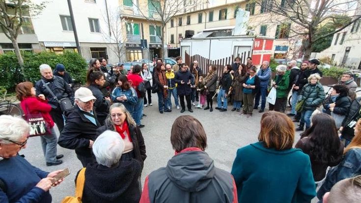 I residenti di piazza Tanucci contro Vannacci