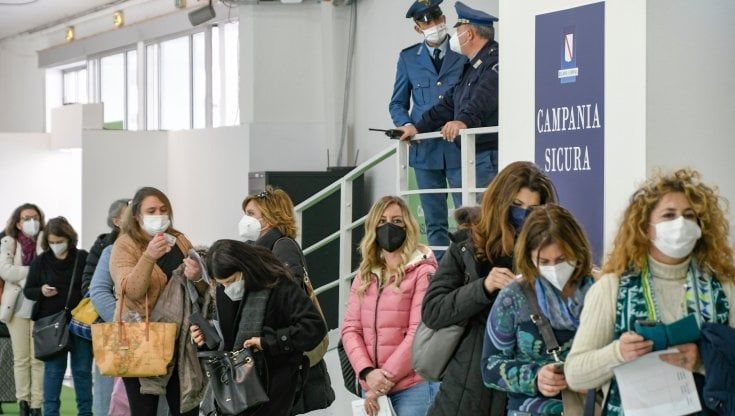 Scuola, ecco il permesso speciale per gli insegnanti che si sono vaccinati