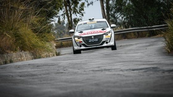 Rally: Andreucci porta al trionfo la nuova Peugeot 208