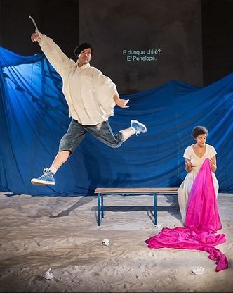 Nell'isola di Irina Brook dove si ride con Shakespeare e Omero