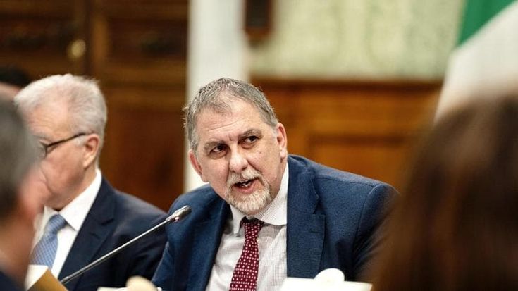 Bagnoli, sfollate 67 famiglie. Ciciliano: “Nessuna ipotesi di evacuazione in Campania”