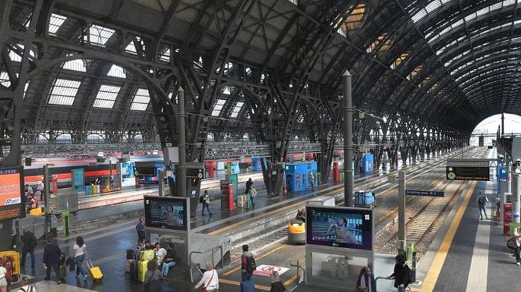 L’estate difficile dei pendolari del mare: per fare un bagno in Liguria anche cinque ore di treno