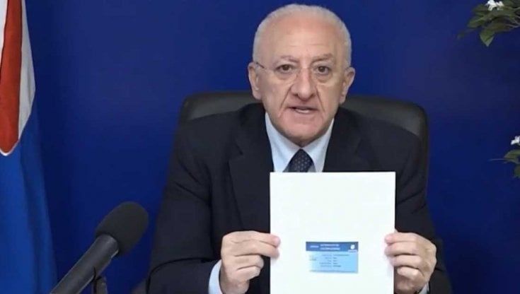 Regione, il pasticcio della "card" vaccini: spesi 3 milioni ma c'è il pass europeo