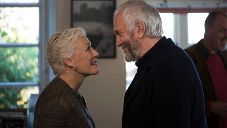 “The wife - Vivere nell'ombra”: tra moglie e marito non mettere il Nobel