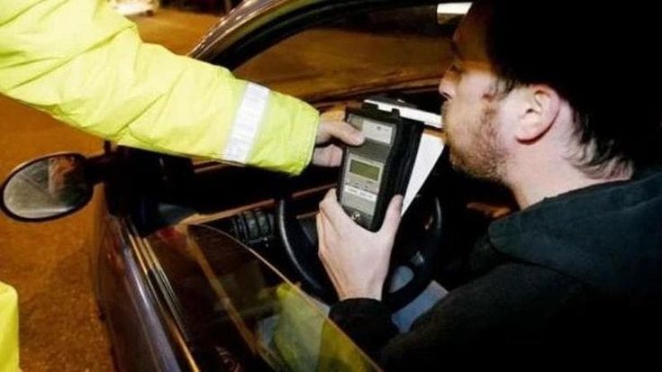 Codice della strada, cosa cambia per chi ha bevuto o assunto droghe (anche a distanza di giorni)