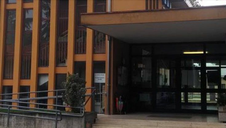 Il post shock della professoressa: “L’identità di genere? È una m...”