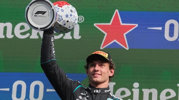 Antonelli secondo e felice, paura Verstappen