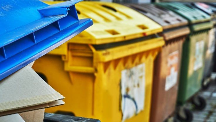 Riciclo rifiuti, Italia prima in Europa per tasso di recupero di materia