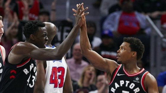 Basket, Nba: Toronto stacca il pass per i playoff, Houston da record. LeBron trascina i Cavs