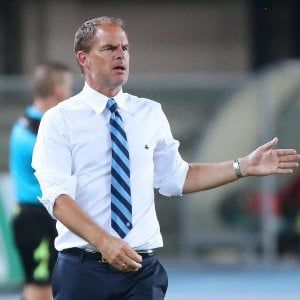 Inter, De Boer: ''L'obiettivo è la Champions. Joao Mario e Gabigol grandi colpi''