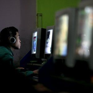 Se la solitudine è il principale motivo che ci fa stare in Rete