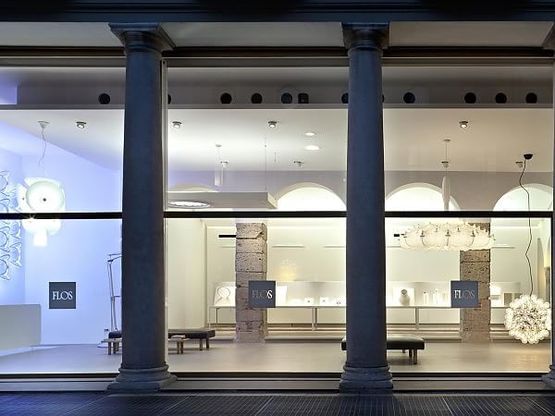 Flos, luce sulle strategie estere<br>la produzione resta a Brescia