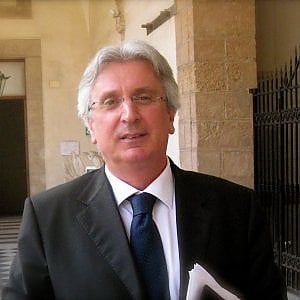 Trapani, alla vigilia del voto il "regalo" ai dipendenti Asp