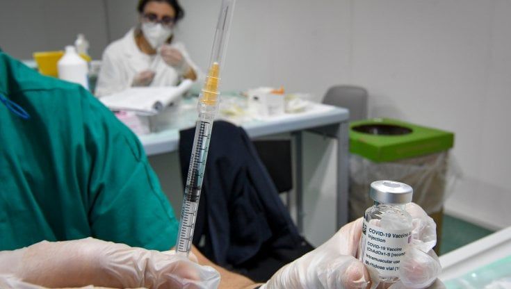 Campania, i positivi superano la soglia degli 80mila: la provincia di Napoli prima in Italia per nuovi contagi