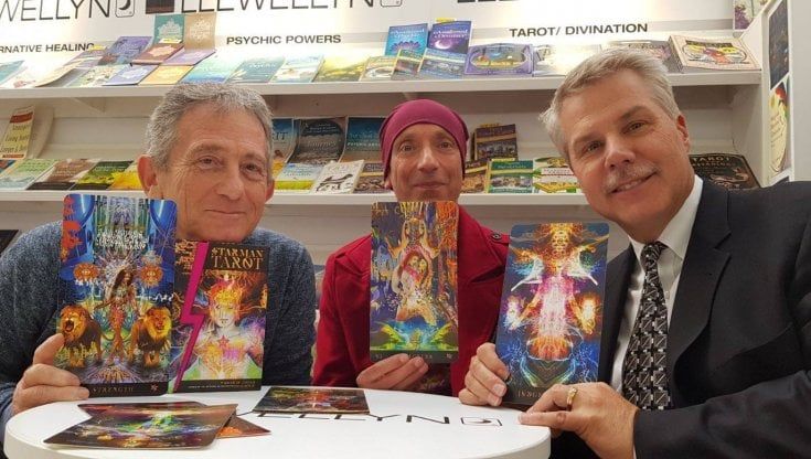 Scarabeo, casa editrice torinese con un business da 8 milioni di euro, vende tarocchi in tutto il mondo