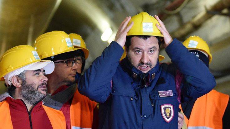 Salvini e l’ipotesi crisi: “Ora siamo al limite. E poi chi paga le penali?”
